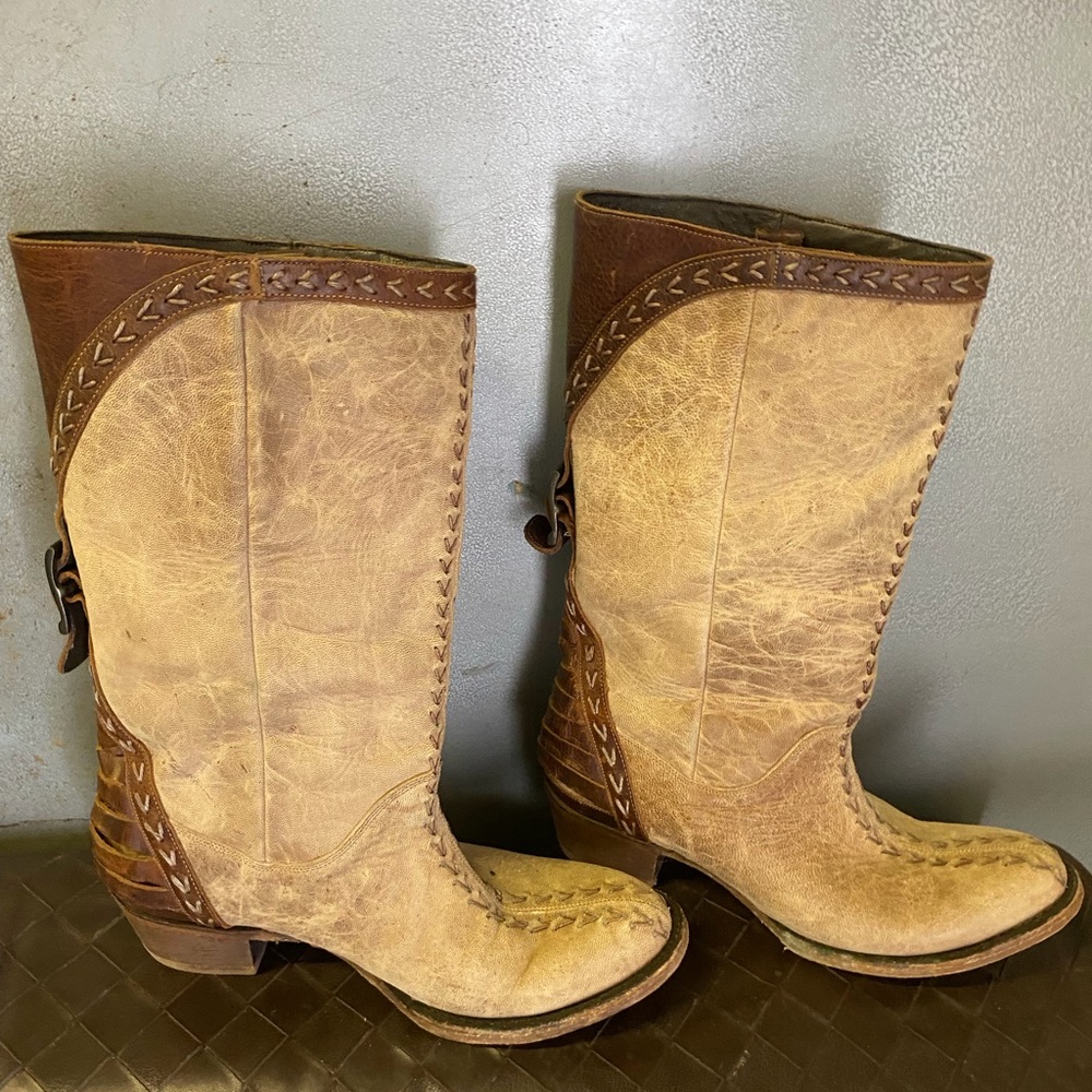 Women's Tan Leather Western Boots